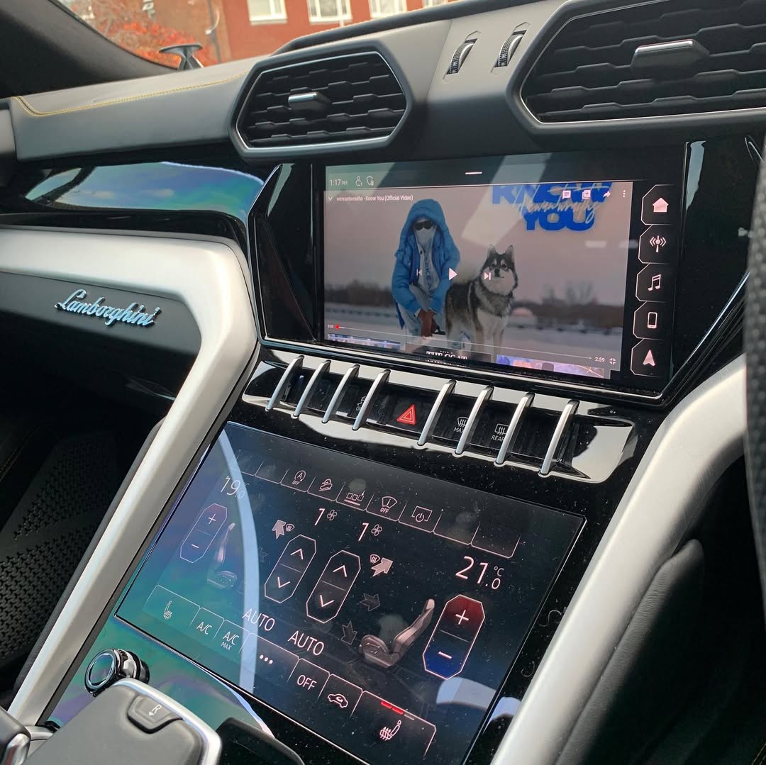 AI Media Box for Lamborghini