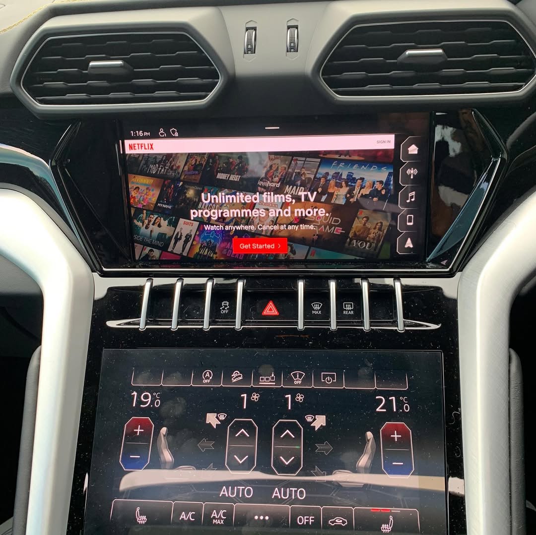 AI Media Box for Lamborghini