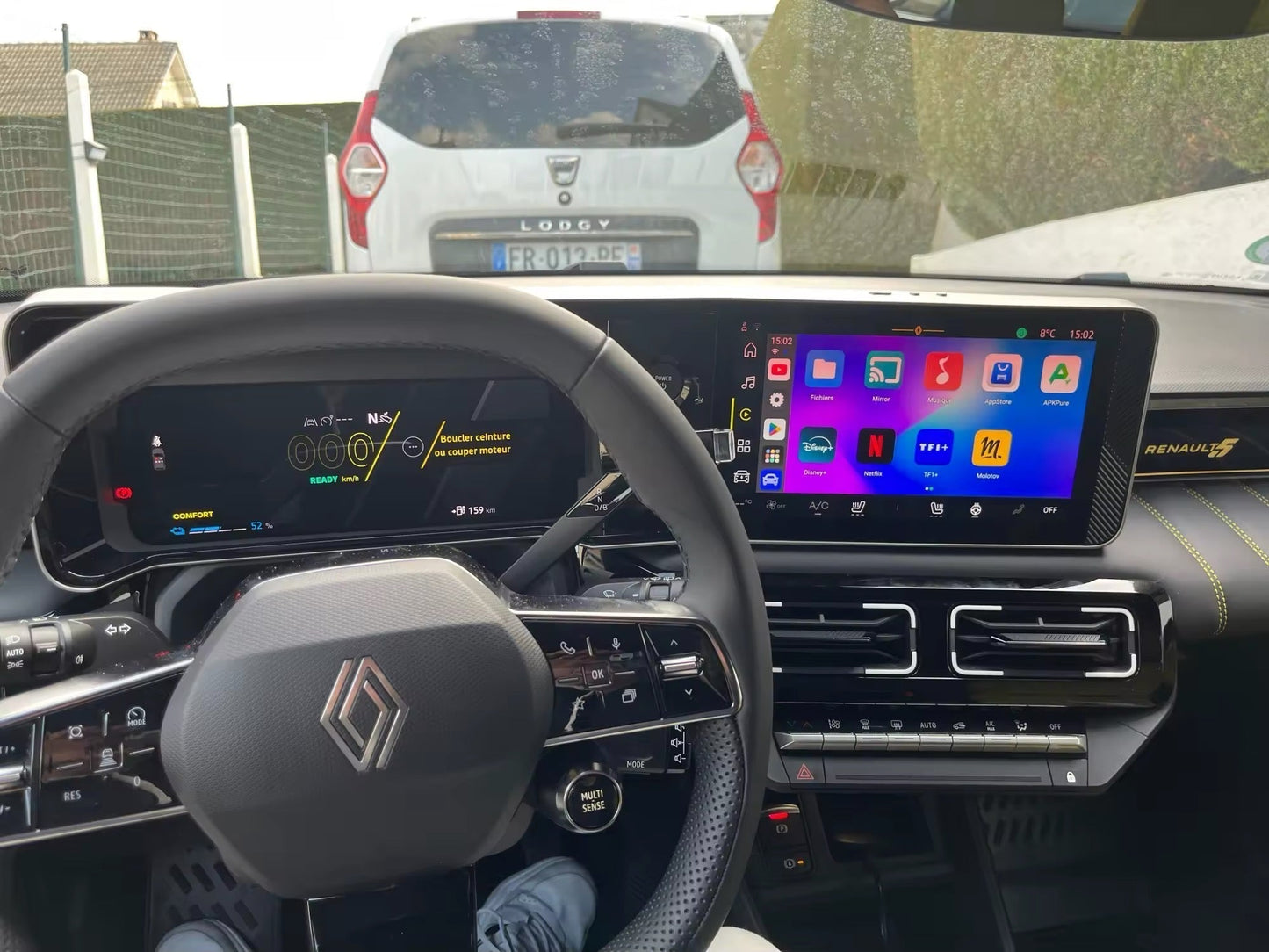 AI Media Box for Renault
