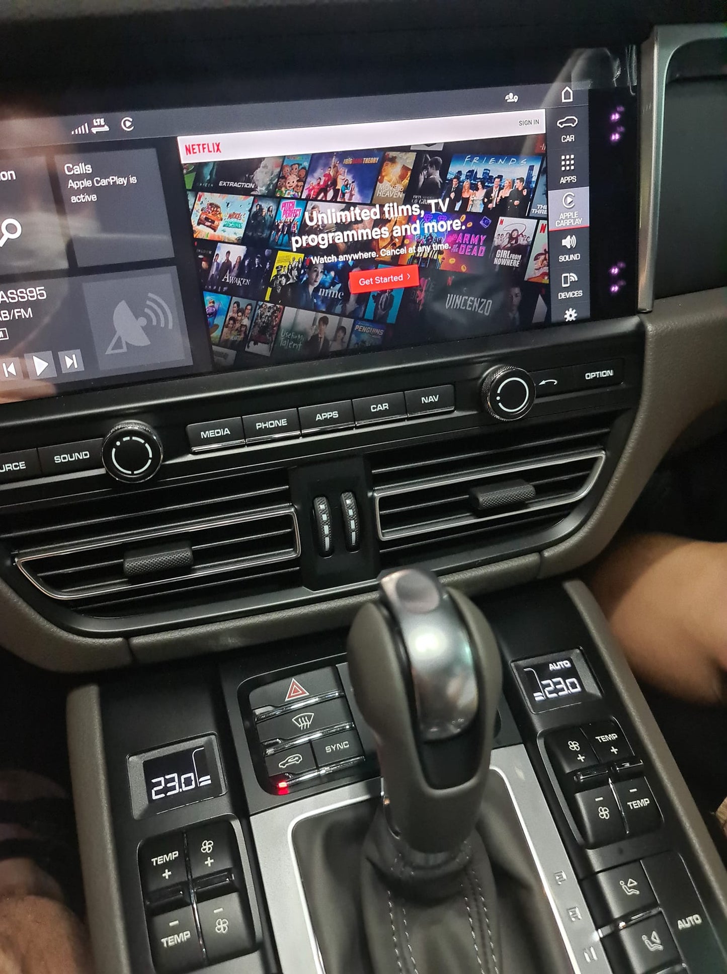 AI Media Box for Porsche